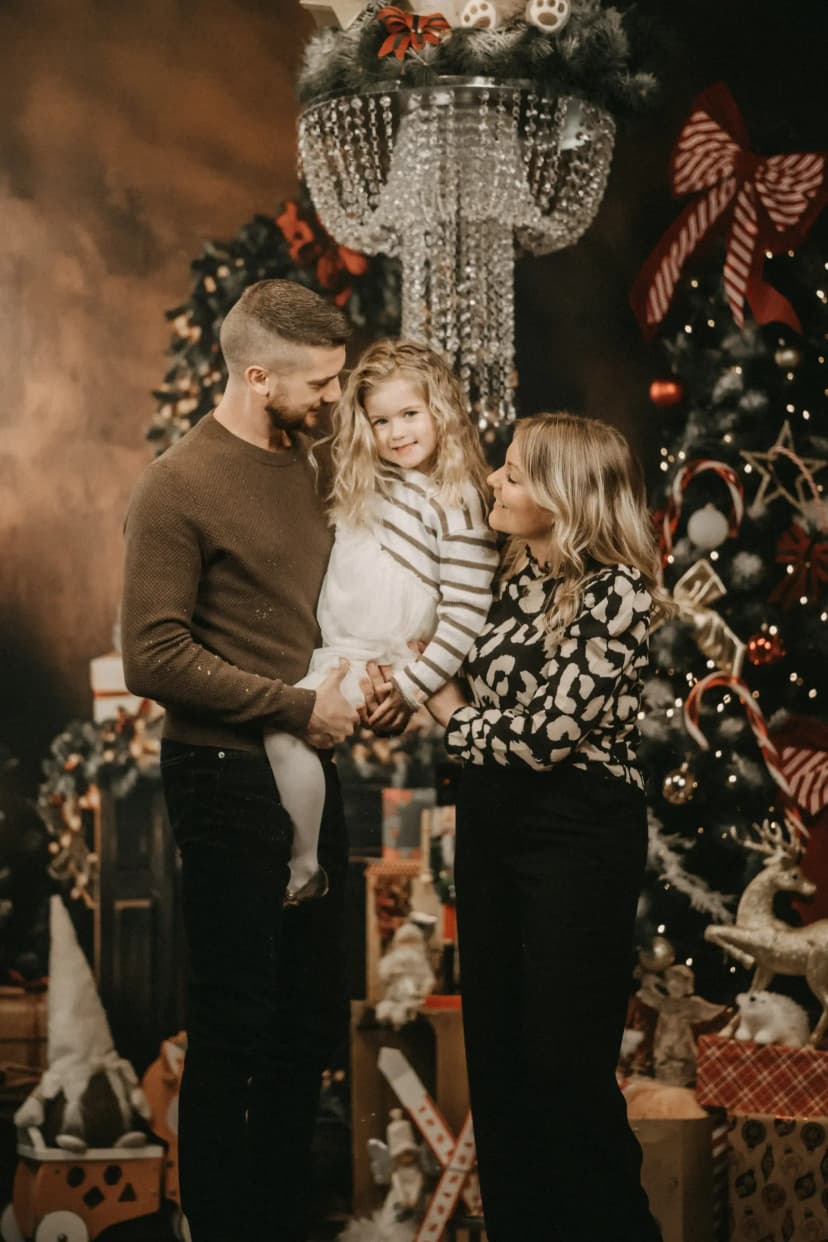 Couple and children photo in Christmas
